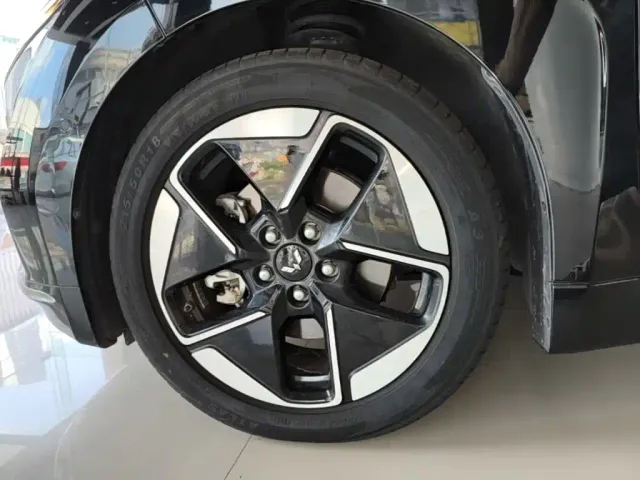 Wuling Starlight — Фото автомобиля 22
