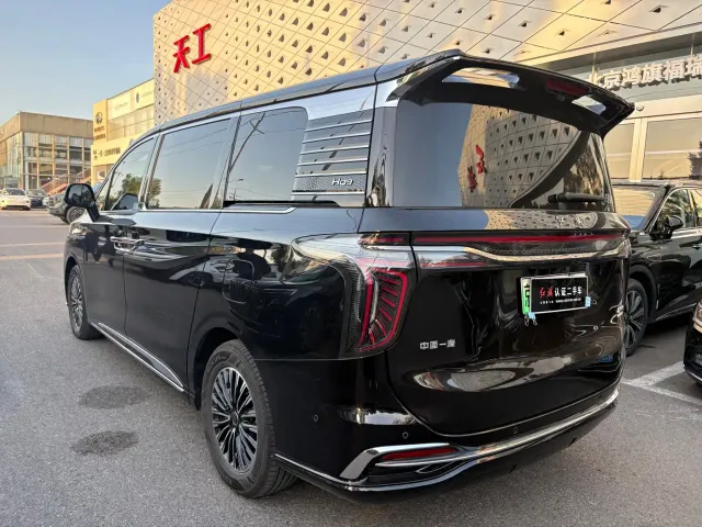 Hongqi HQ9 PHEV — Фото автомобиля 3