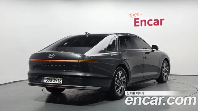 Hyundai Grandeur Grandeur (GN7) 2.5 Бензин 2WD — Фото автомобиля 2