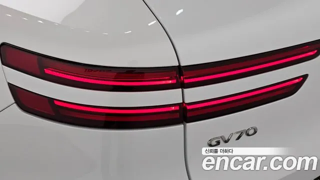 Genesis GV70 2.5T Бензин AWD — Фото автомобиля 22