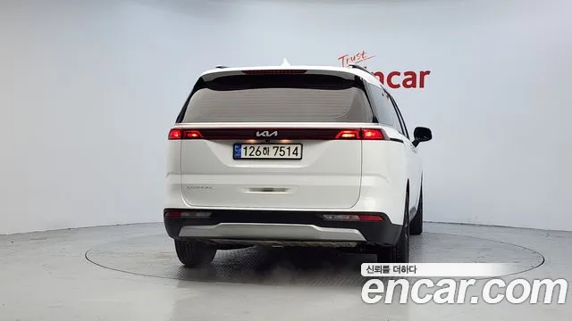 Kia Canival Carnival 4 поколение 9 мест Prestige — Фото автомобиля 4
