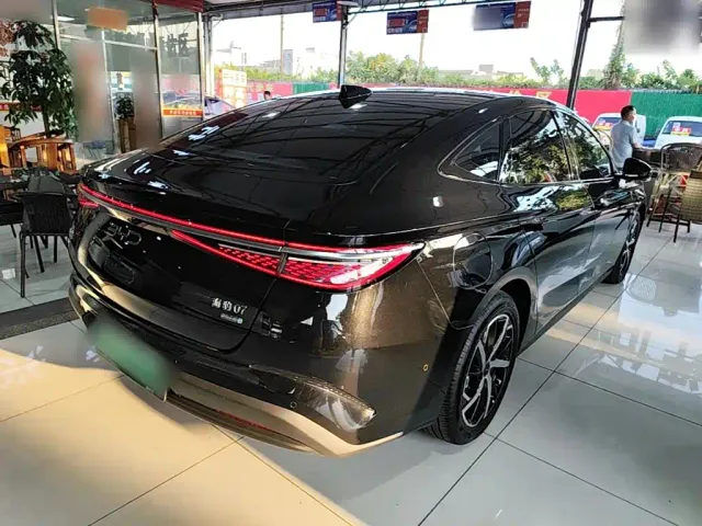 BYD Seal 07 DM-i — Фото автомобиля 6