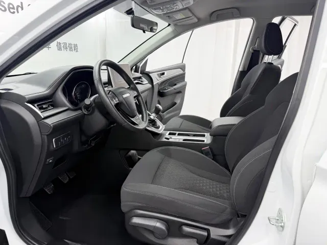 Haval M6 — Фото автомобиля 7