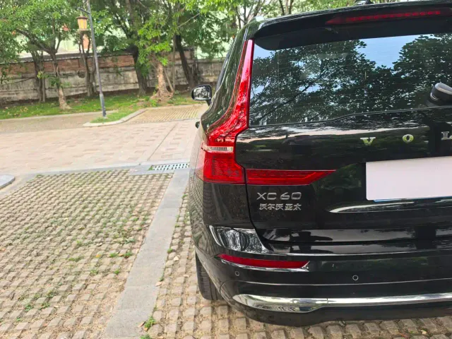 Volvo Volvo XC60 2022 B5 AWD R-Design — Фото автомобиля 18