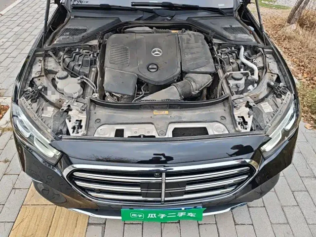 Mercedes-Benz E-Class — Фото автомобиля 16
