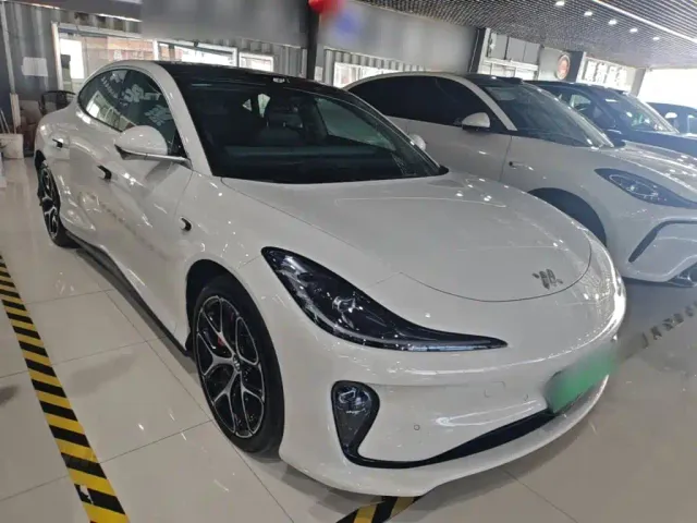 IM Motors L6 — Фото автомобиля 3
