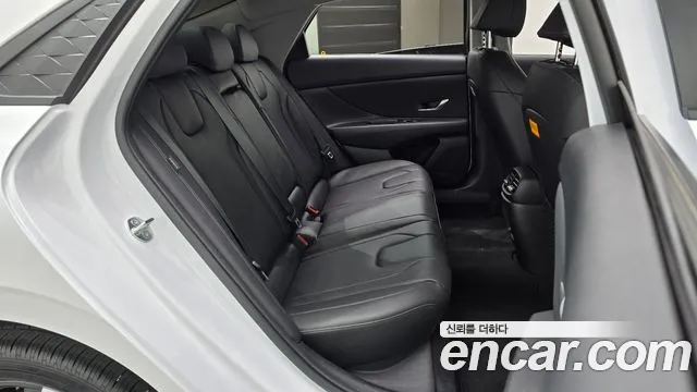Hyundai Avante CN7 — Фото автомобиля 17