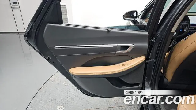 Hyundai Sonata — Фото автомобиля 14