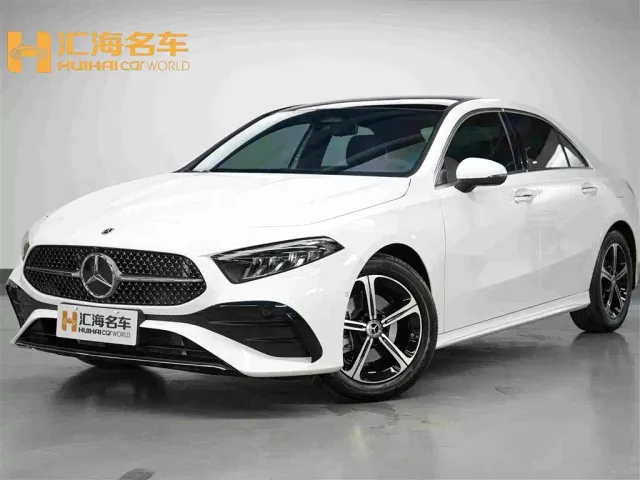 Фотография автомобиля — Mercedes-Benz A-Class