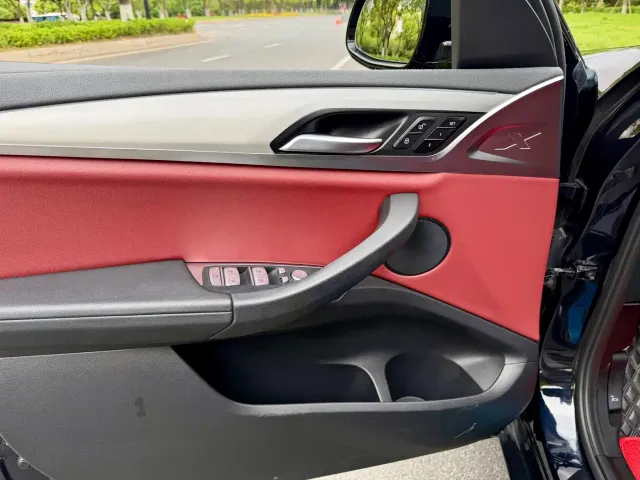 BMW X4 — Фото автомобиля 12
