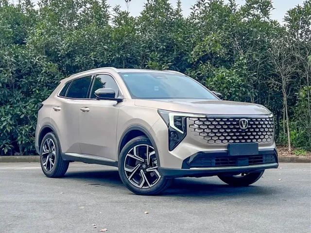 Changan CS55 Plus — Фото автомобиля 3