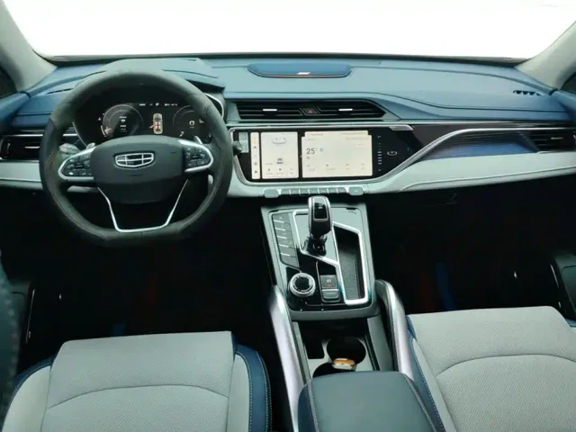 Geely Boyue — Фото автомобиля 12