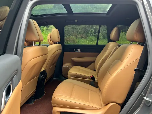 Li Auto ONE — Фото автомобиля 20