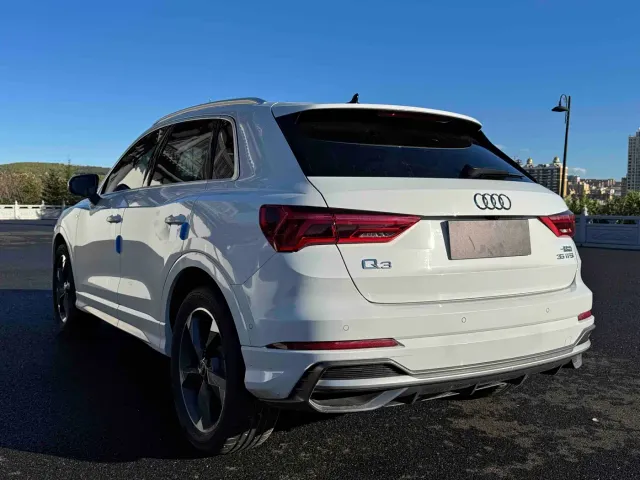 Audi Q3 — Фото автомобиля 4