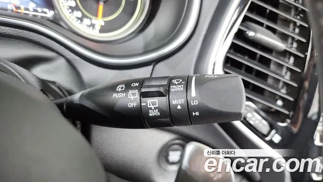 Jeep Cherokee KL — Фото автомобиля 30