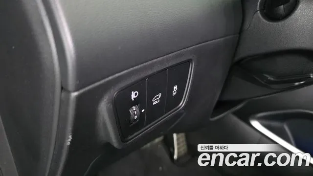 Hyundai Tucson Tucson (NX4) Бензин 1.6 турбо 2WD — Фото автомобиля 24