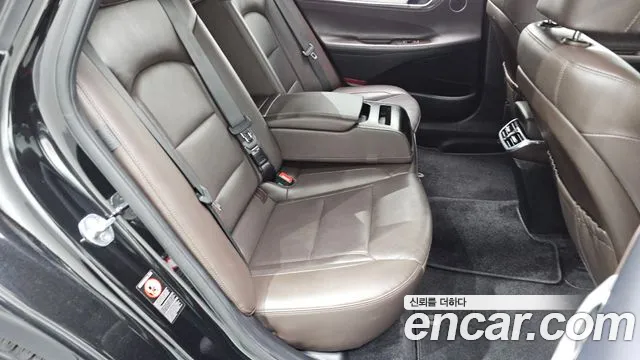 Hyundai Grandeur Новый Grandeur IG 3.0 LPi (Для проката) — Фото автомобиля 12