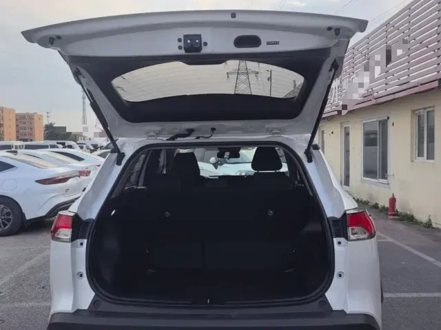 Toyota Corolla Cross — Фото автомобиля 15