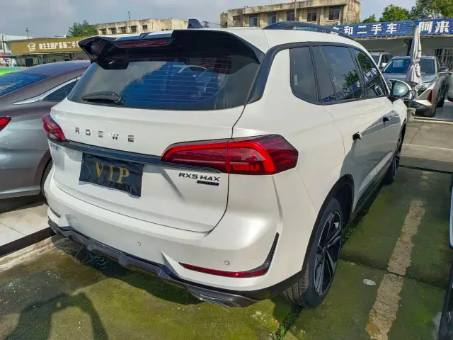 Roewe RX5 Max — Фото автомобиля 15