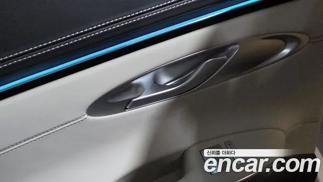 Genesis GV70 — Фото автомобиля 6