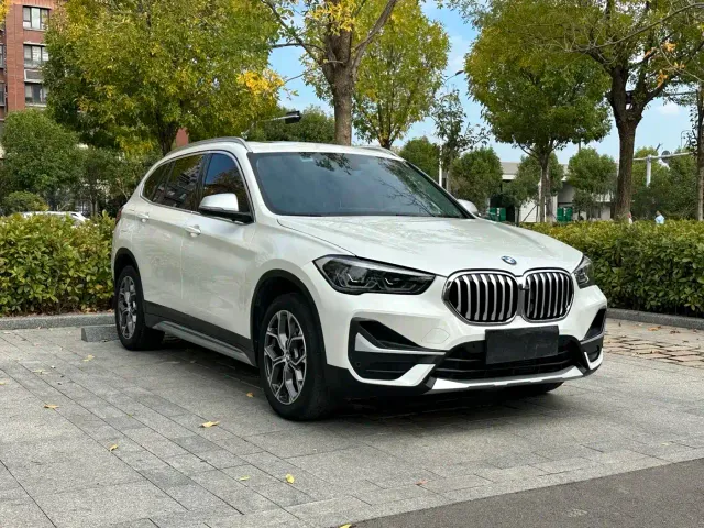 BMW X1 — Фото автомобиля 3