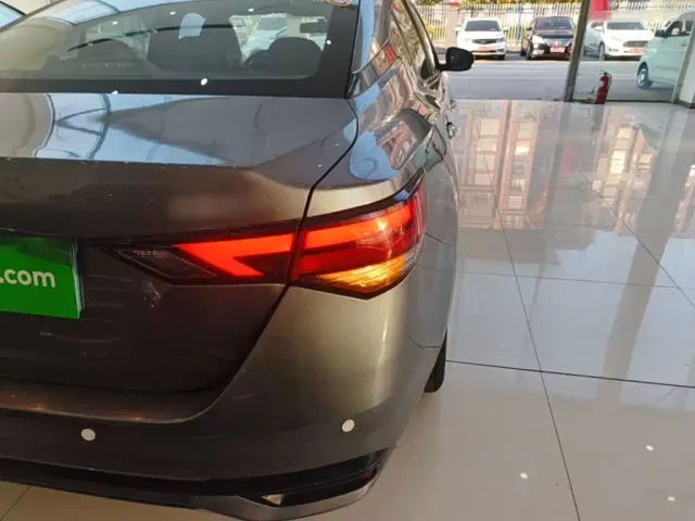 Nissan Sylphy — Фото автомобиля 7