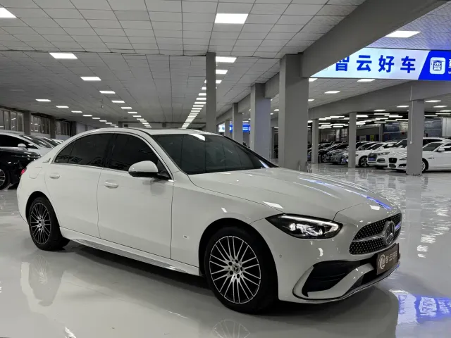 Mercedes-Benz C-Class — Фото автомобиля 3