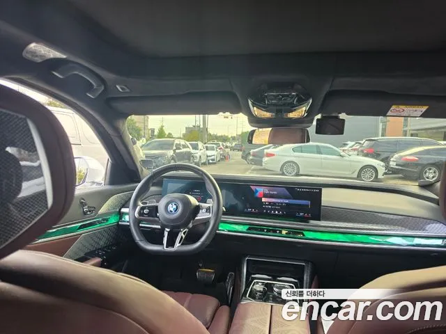 BMW 7 Series G70 — Фото автомобиля 5
