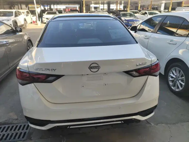 Nissan Sylphy — Фото автомобиля 4