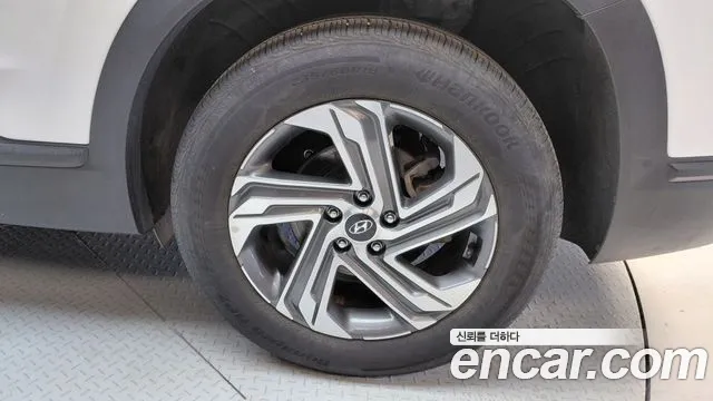Hyundai Santafe Новый Santa Fe Бензин 2.5T 2WD — Фото автомобиля 21