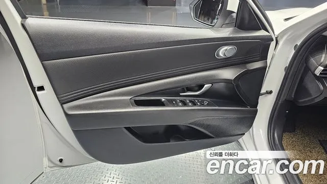 Hyundai Avante CN7 — Фото автомобиля 13