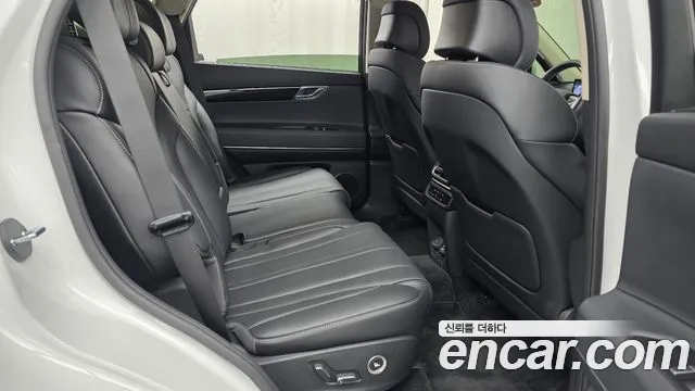 Genesis GV80 2.5T Бензин AWD — Фото автомобиля 10