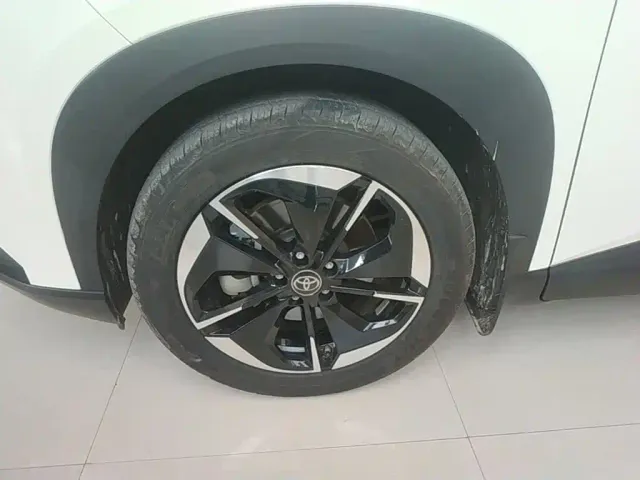 Toyota BoZhi 3X — Фото автомобиля 22