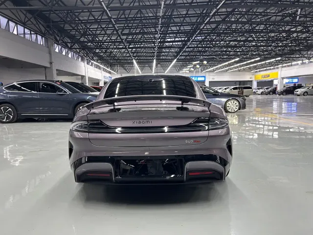 Xiaomi SU7 — Фото автомобиля 12