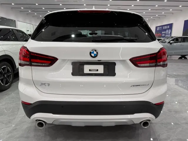 BMW X1 — Фото автомобиля 5