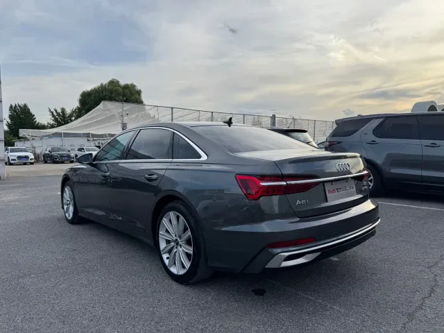 Audi A6L — Фото автомобиля 7