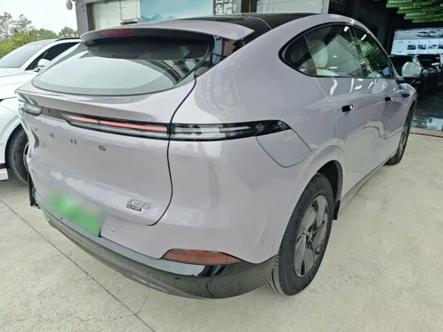 Xpeng G6 — Фото автомобиля 6