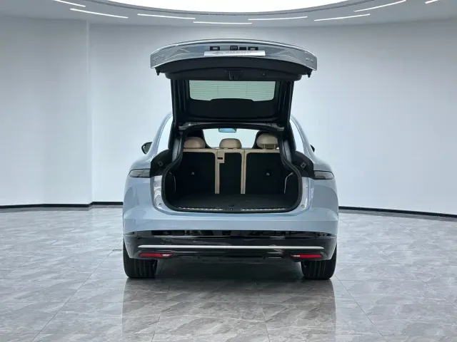 Nio EC6 — Фото автомобиля 14