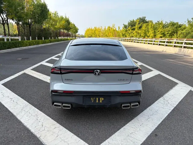 Changan UNI-V — Фото автомобиля 8