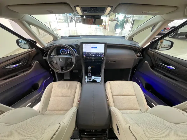 Toyota Vellfire — Фото автомобиля 22