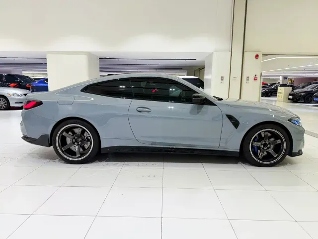 BMW M4 — Фото автомобиля 4