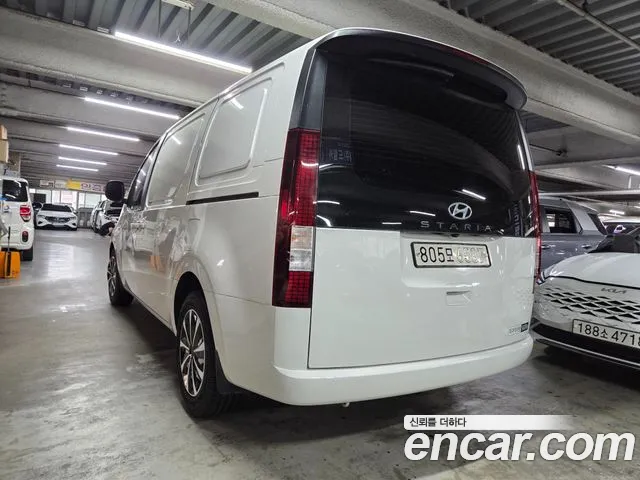 Hyundai Staria — Фото автомобиля 2