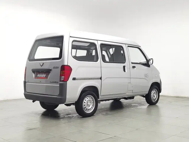 Wuling Motors Wuling Zhiguang 2023 1.5L Utility 5/7-seater — Фото автомобиля 2