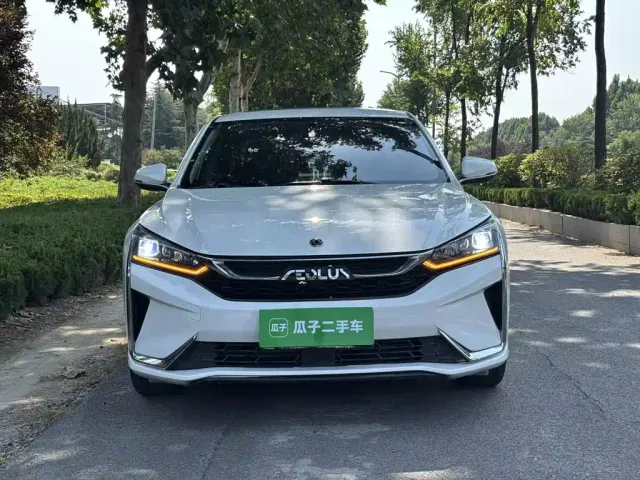 Dongfeng Yixuan — Фото автомобиля 2
