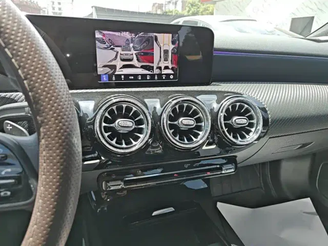 Mercedes-Benz A-Class — Фото автомобиля 12