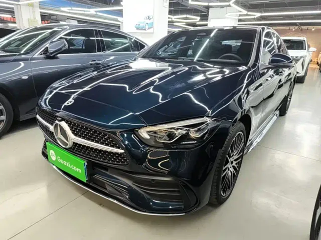 Фотография автомобиля — Mercedes-Benz C-Class