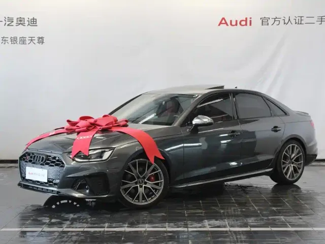 Audi S4 — Фото автомобиля 3