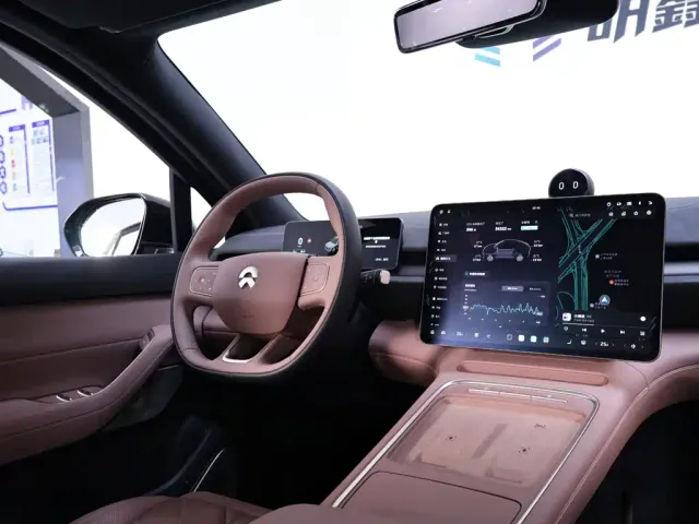 Nio EC6 — Фото автомобиля 14