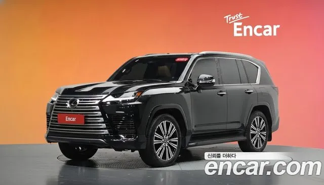 Фотография автомобиля — Lexus LX