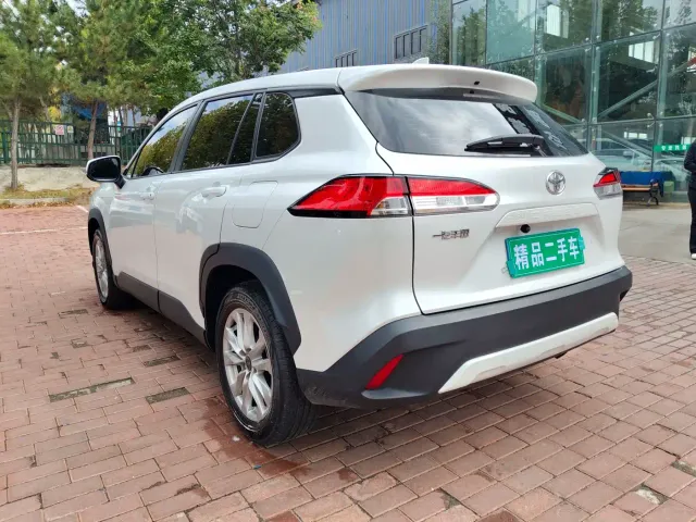 Toyota Corolla Cross — Фото автомобиля 6